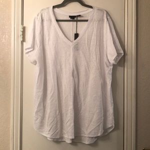 PG541 NWT Women’s TAHARI Brand SzXL V-neck Tee